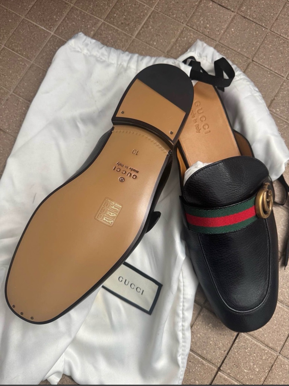 Gucci Black Leather Men’s Horsebit Loafers with Green-Red Web